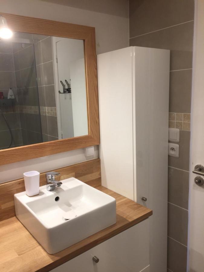 Un Petit Nid Les Pieds Dans L'Eau Apartment อาร์เจเลส-ซัวร์-แมร์ ภายนอก รูปภาพ